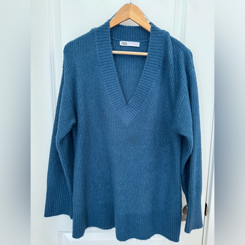 Zara V neck blue sweater used